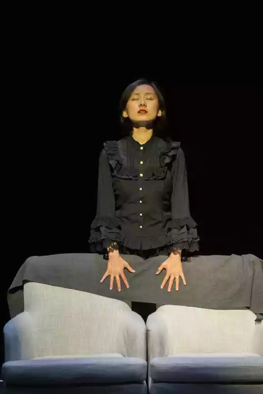 剧照-寂寞俩双1