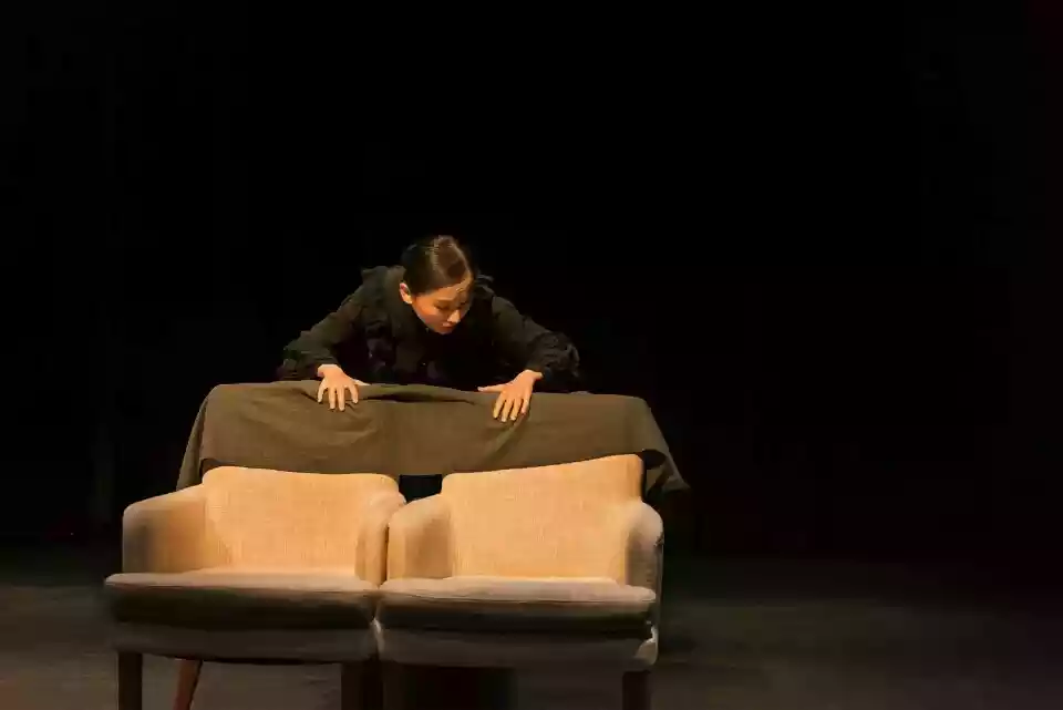 剧照-寂寞俩双3